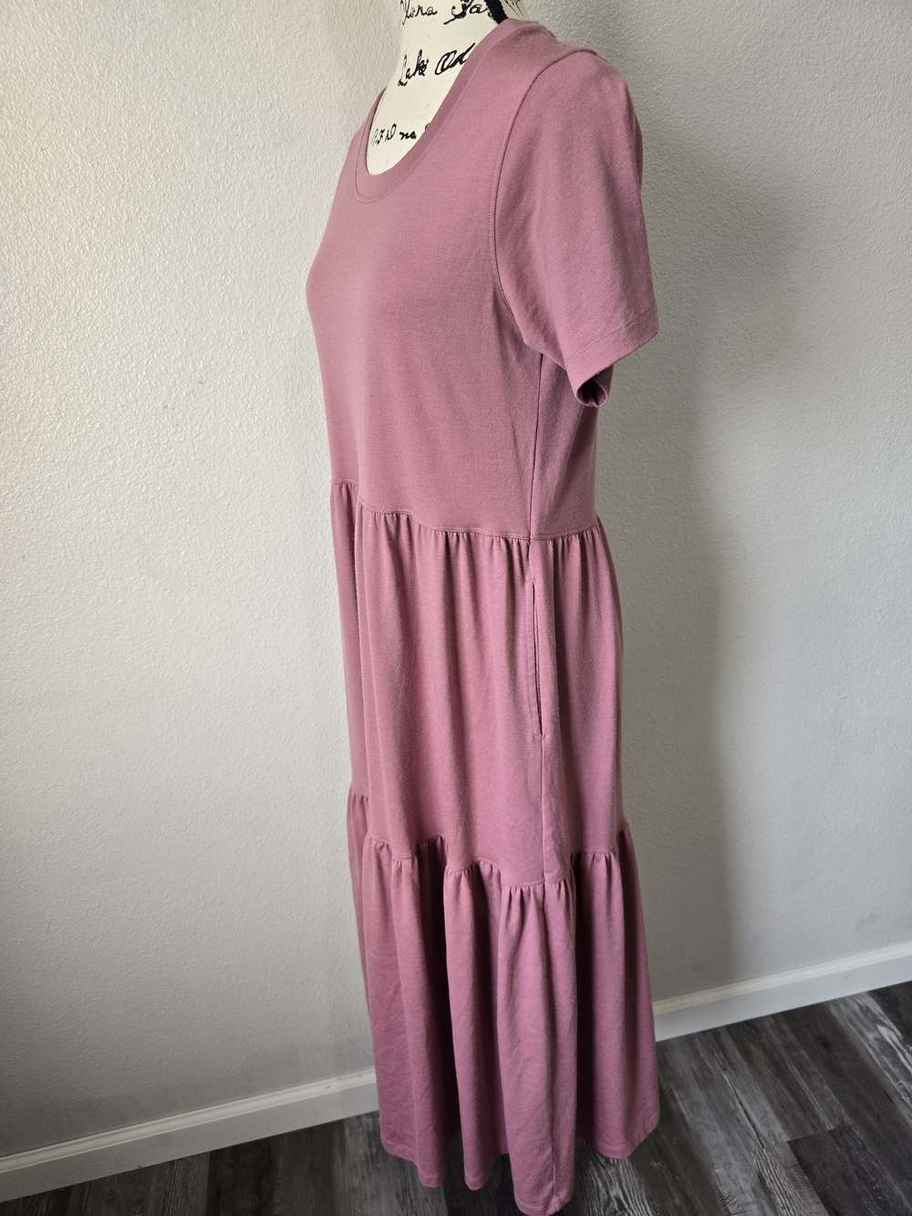Woolx Lucia Dress Medium in Mesa Rose Pink Small - Picture 3 of 13